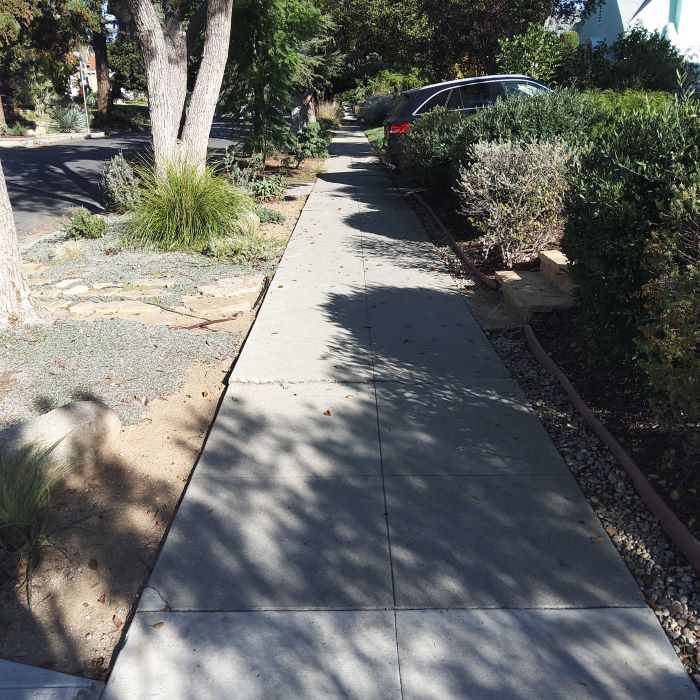 Larchmont curb ramp apron approach sidewalk repair contractor